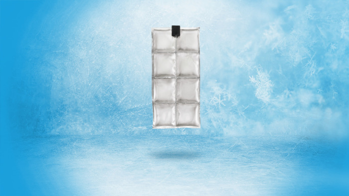 HOW DO YOU USE THE COOLPAC 24˚C / 75˚F?